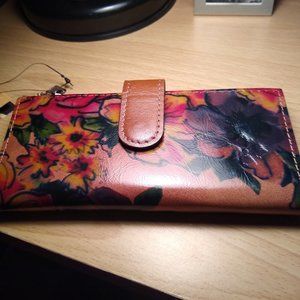 Bifold Leather Wallet, Patricia Nash